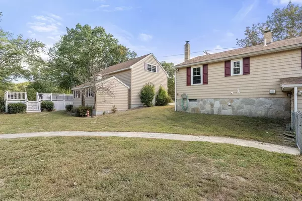 Dracut, MA 01826,174 Old Rd
