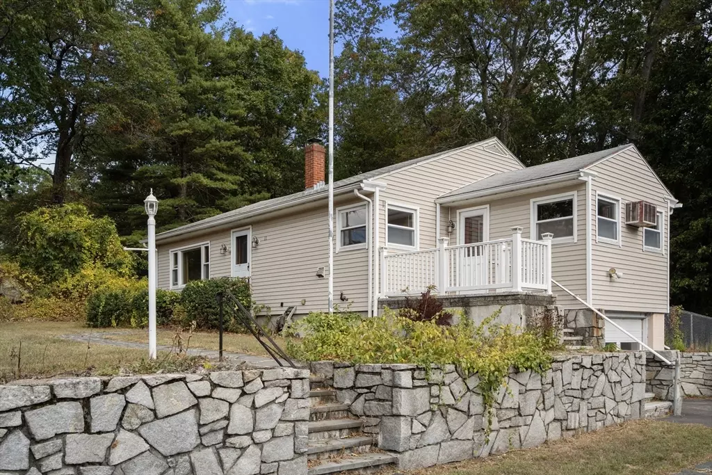 Dracut, MA 01826,11 Mountain View Dr.