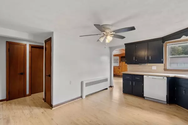 Dracut, MA 01826,11 Mountain View Dr.
