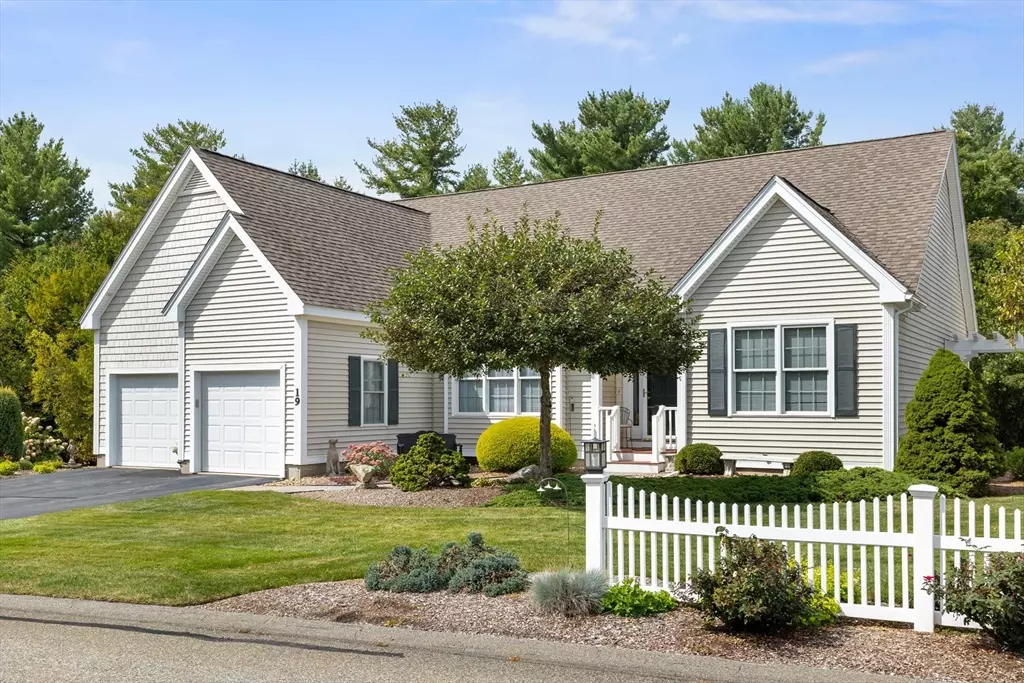 Westford, MA 01886,19 Sandstone Road #19