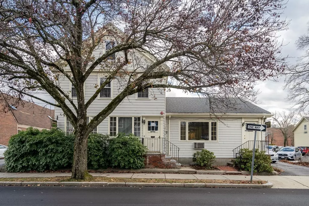 Lexington, MA 02421,14-A Muzzey St #14 Upstair