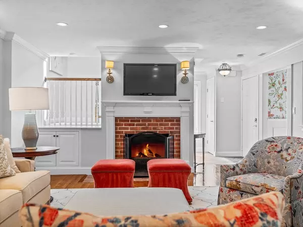Milton, MA 02186,4 Farmer Road #4