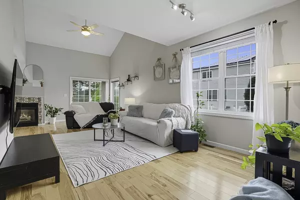 Shrewsbury, MA 01545,7 Tern Dr #7