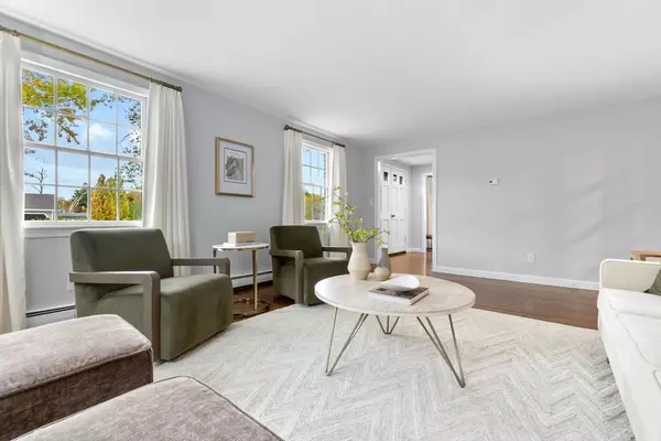 Ipswich, MA 01938,11 Spillers Lane