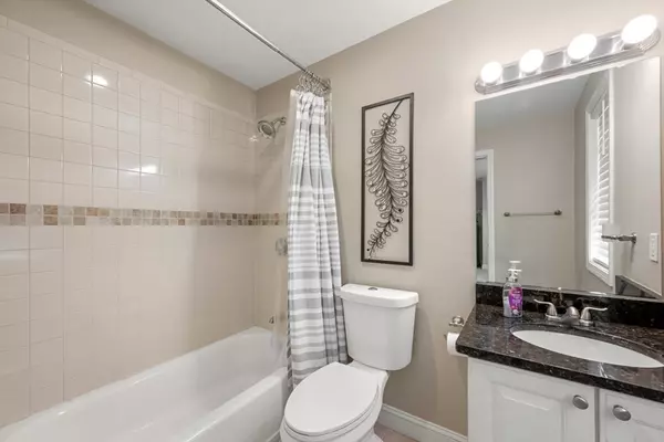 Medford, MA 02155,179 Park St #201