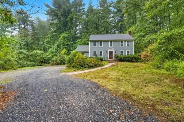 Duxbury, MA 02332,94 Buckboard Rd