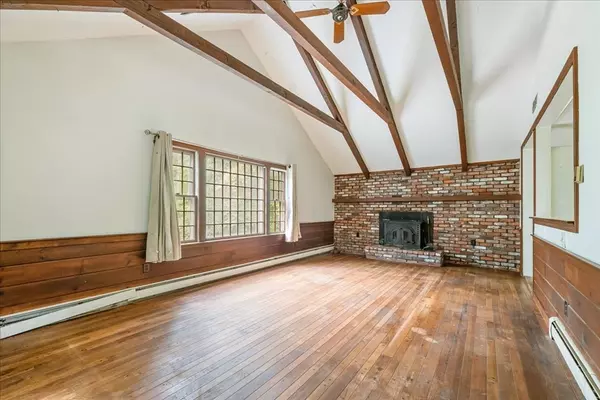 Duxbury, MA 02332,94 Buckboard Rd