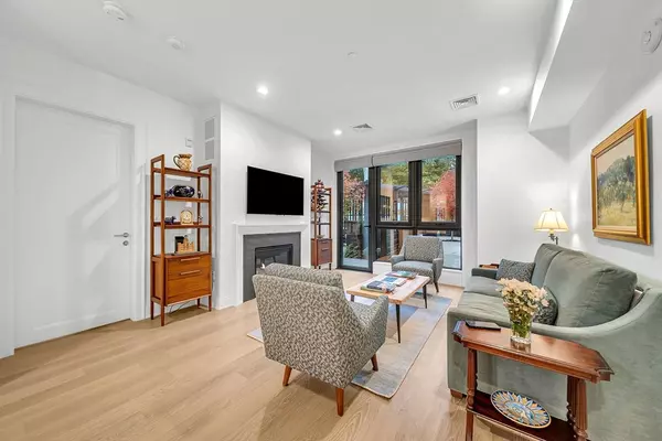 Wellesley, MA 02482,100 Linden Street #111