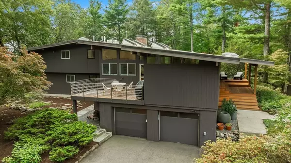 Wayland, MA 01778,11 White Pine Knoll Rd