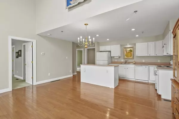 West Boylston, MA 01583,83 Hillside Village Drive #83