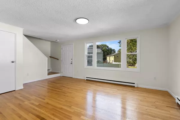 Framingham, MA 01702,212 Fountain St #212