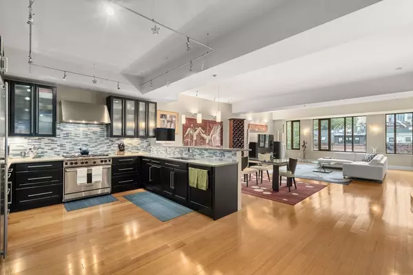 Boston, MA 02118,1313 Washington St #330