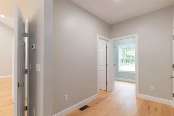 North Brookfield, MA 01535,11 Brickyard Rd.