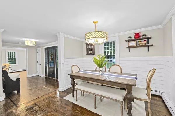 Hingham, MA 02043,11 Golfview Dr