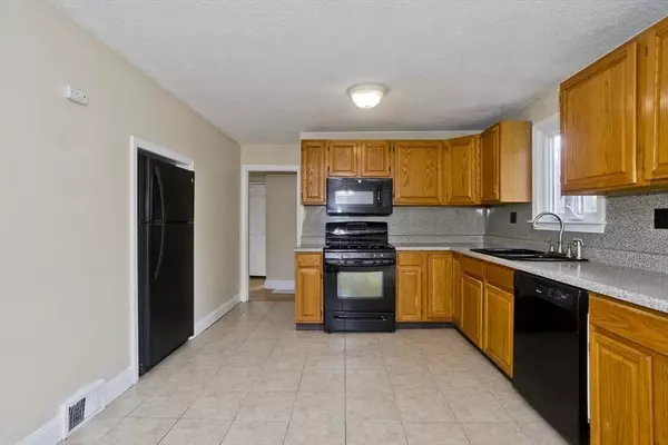Agawam, MA 01001,85 Alhambra Cir N