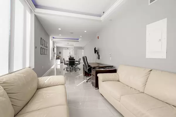 Boston, MA 02120,101 Heath Street #101