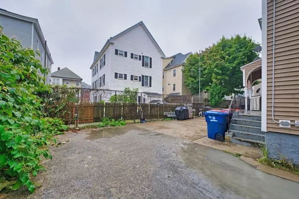 New Bedford, MA 02746,98 Beetle St