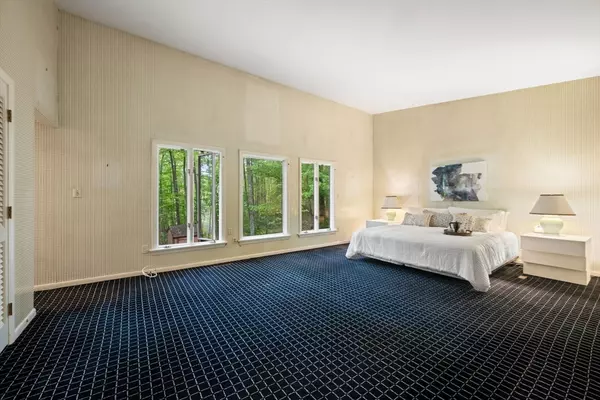 Natick, MA 01760,23 Indian Ridge Road