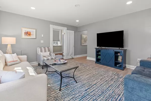 Gloucester, MA 01930,40 Middle Street #2