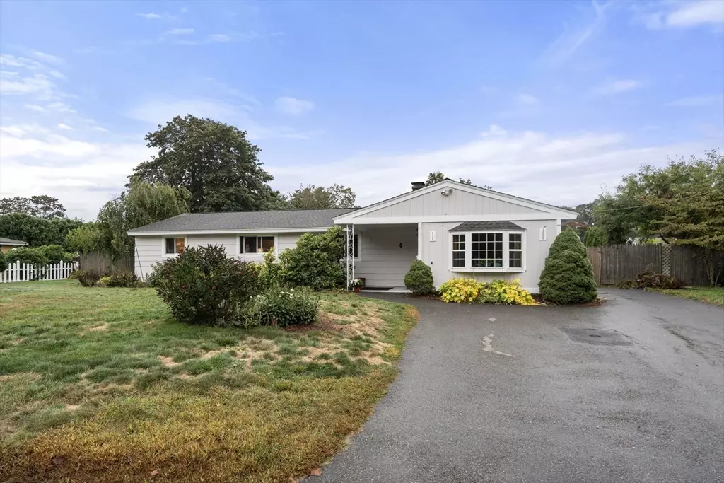 Maynard, MA 01754,4 Loring Avenue