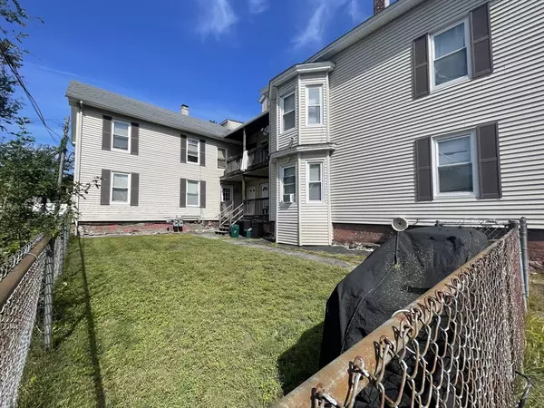 Worcester, MA 01603,7 Buffum St #2
