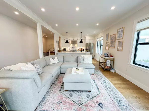Boston, MA 02127,746 East 8th #A