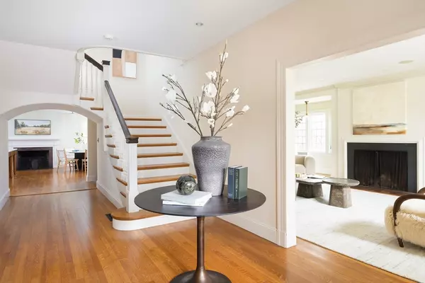 Cambridge, MA 02138,15 Hubbard Park Road