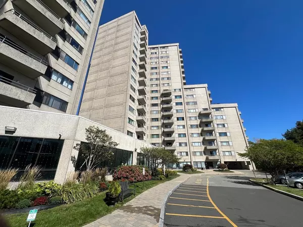 Revere, MA 02151,376 Ocean Ave #802