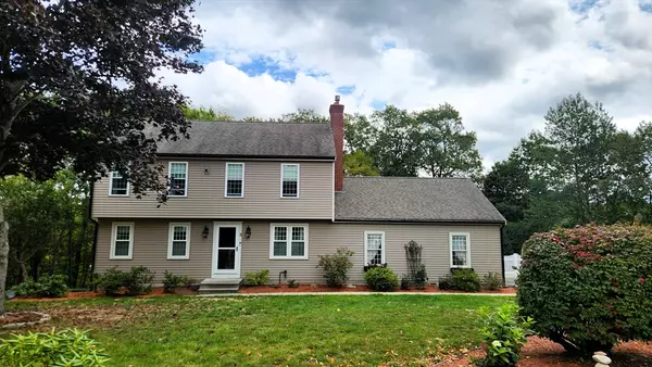 3 Birch Cir, Hopedale, MA 01747