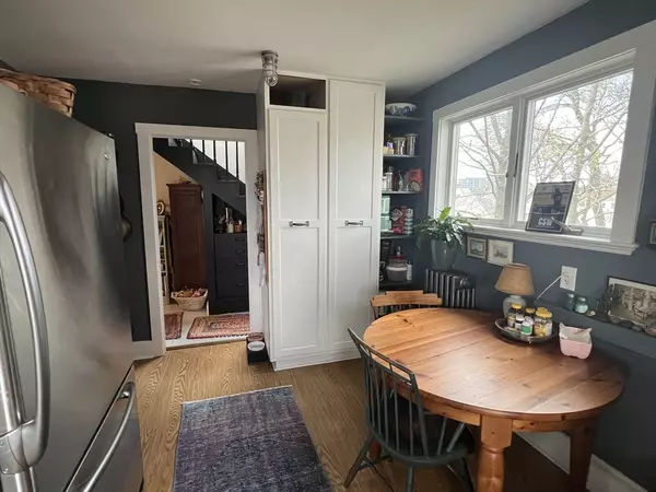 Newton, MA 02458,15 Orchard Street #15