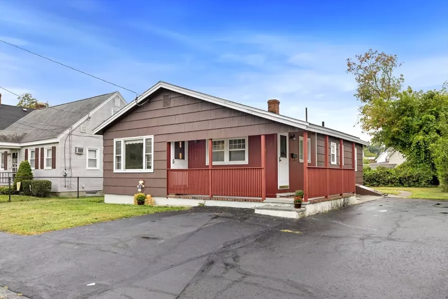 15 Sayles St, Lowell, MA 01851