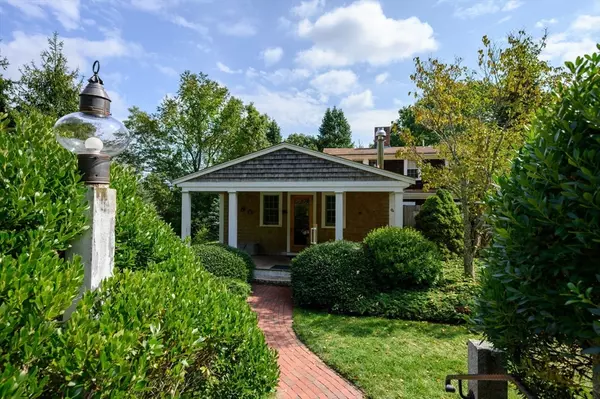 Marshfield, MA 02050,431 Moraine St
