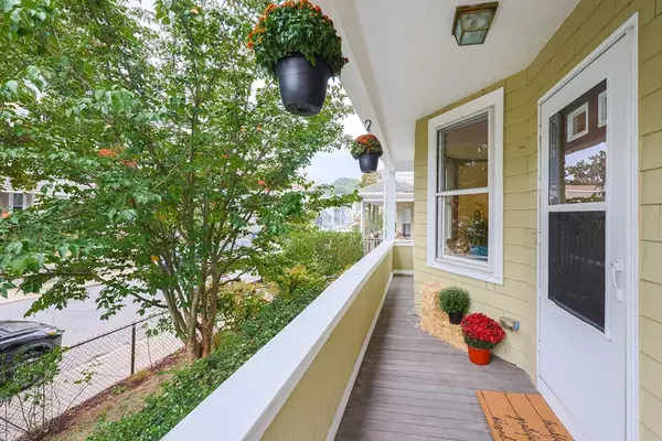 Boston, MA 02131,15 Newburg Street #1