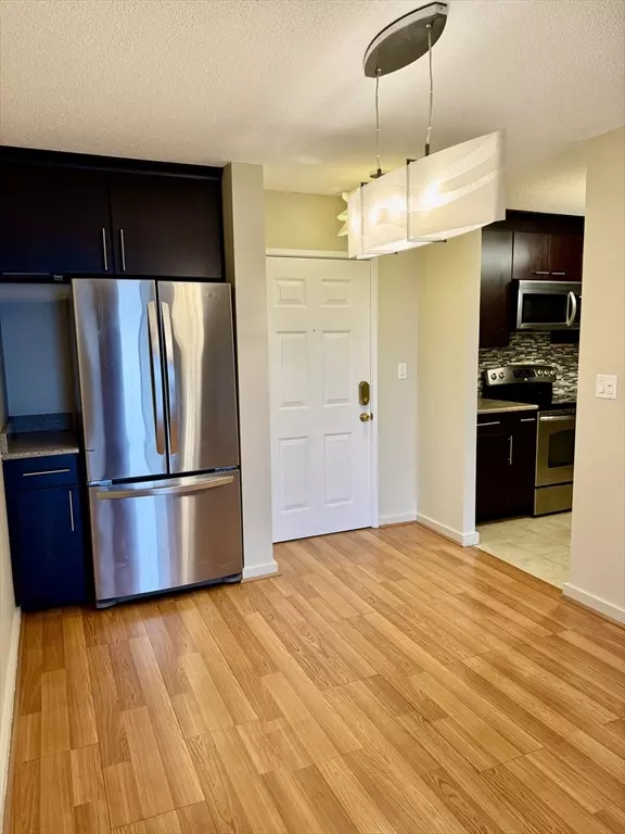 Quincy, MA 02171,90 Quincy Shore Drive #501
