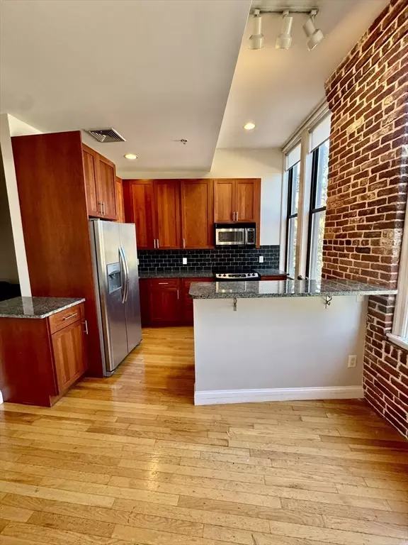Salem, MA 01970,140 Washington Street #1C