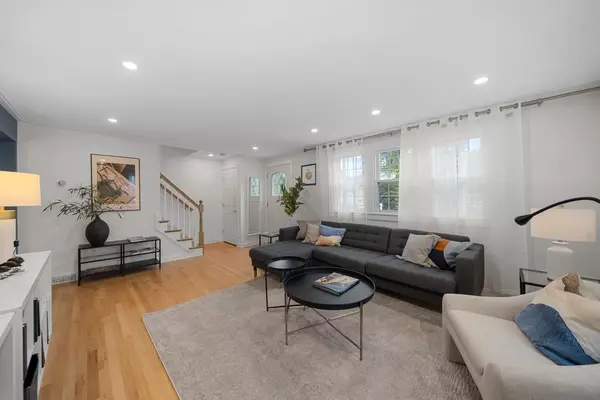 Medfield, MA 02052,43 Green St #43