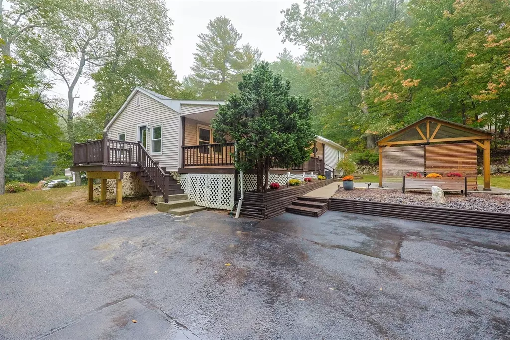 Holden, MA 01520,1220 Wachusett St.