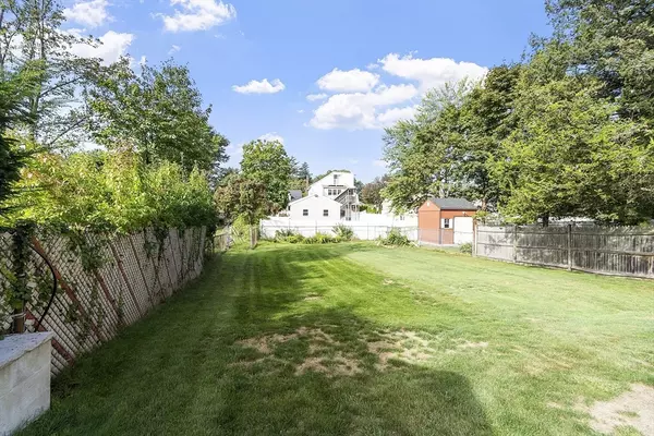 Methuen, MA 01844,56 Plymouth St