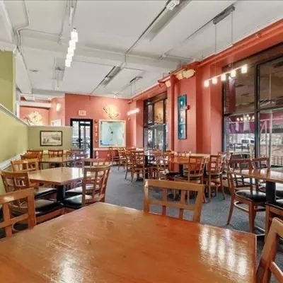 Lowell, MA 01852,15 Kearney Sq #1