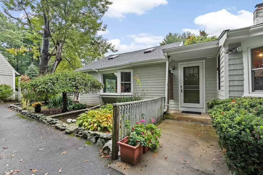 489 Flagg Street, Bridgewater, MA 02324