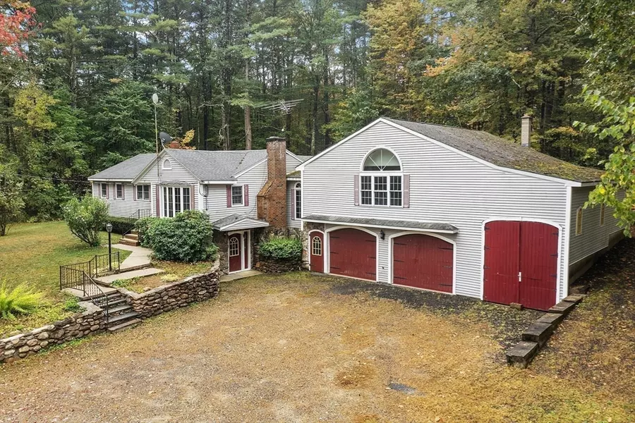87 Hubbardston Road, Templeton, MA 01468