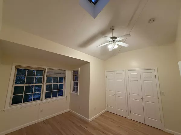 Cambridge, MA 02141,92 Sixth Street #92