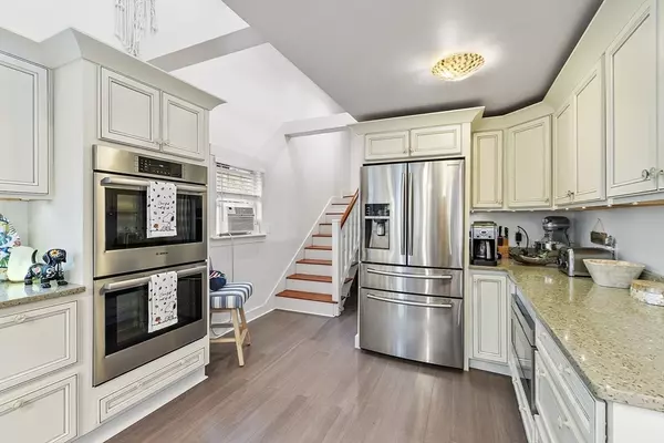 West Boylston, MA 01583,16 N Main St