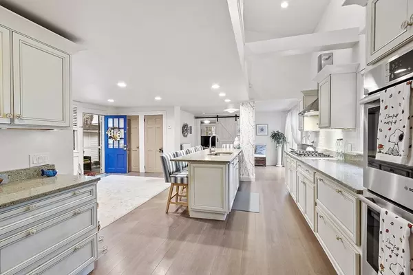 16 N Main St, West Boylston, MA 01583