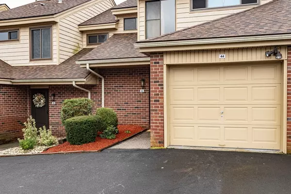 Stoughton, MA 02072,44 Elderwood Drive #44