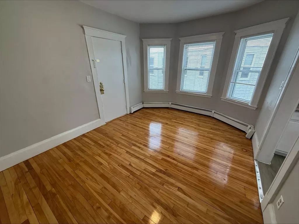 Lynn, MA 01902,4 Kingsley Ter #9