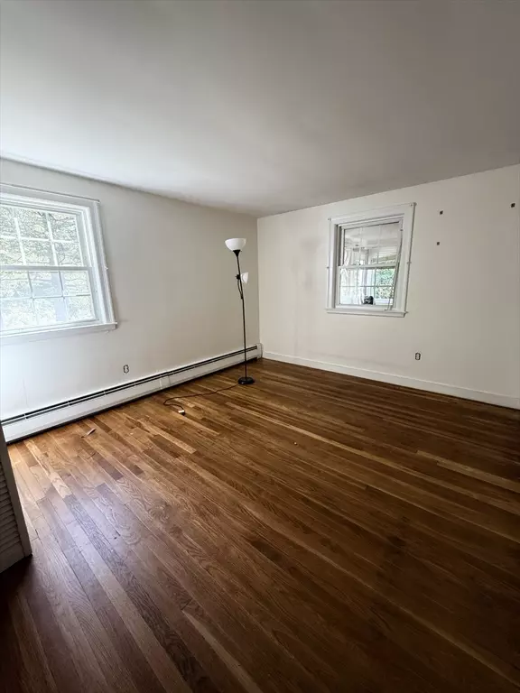 Framingham, MA 01701,3 Grattan St