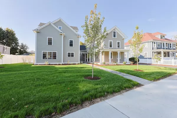 Medford, MA 02155,54 South St #5