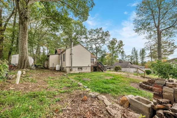 Rutland, MA 01543,4 Stevens Way