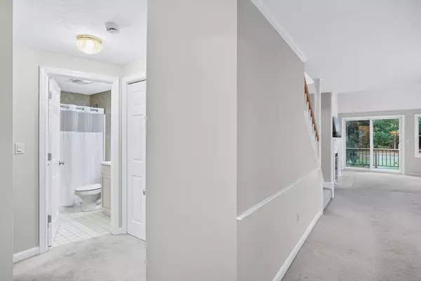 Yarmouth, MA 02675,28 Oak Glen #28